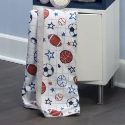 Lambs & Ivy Baby Sports White Fleece Baby Blanket - Football/Basketball/Baseball -Children'S Home Furnishings Store GUEST 77925cd8 2566 425a 882c 08dd92ad65e8