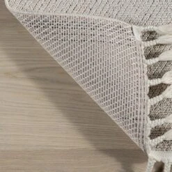 NuLOOM Marleigh Raindrop High-Low Kids Tasseled Area Rug -Children'S Home Furnishings Store GUEST 79680f1c 8a9c 4f5b a57c 6132e08da722